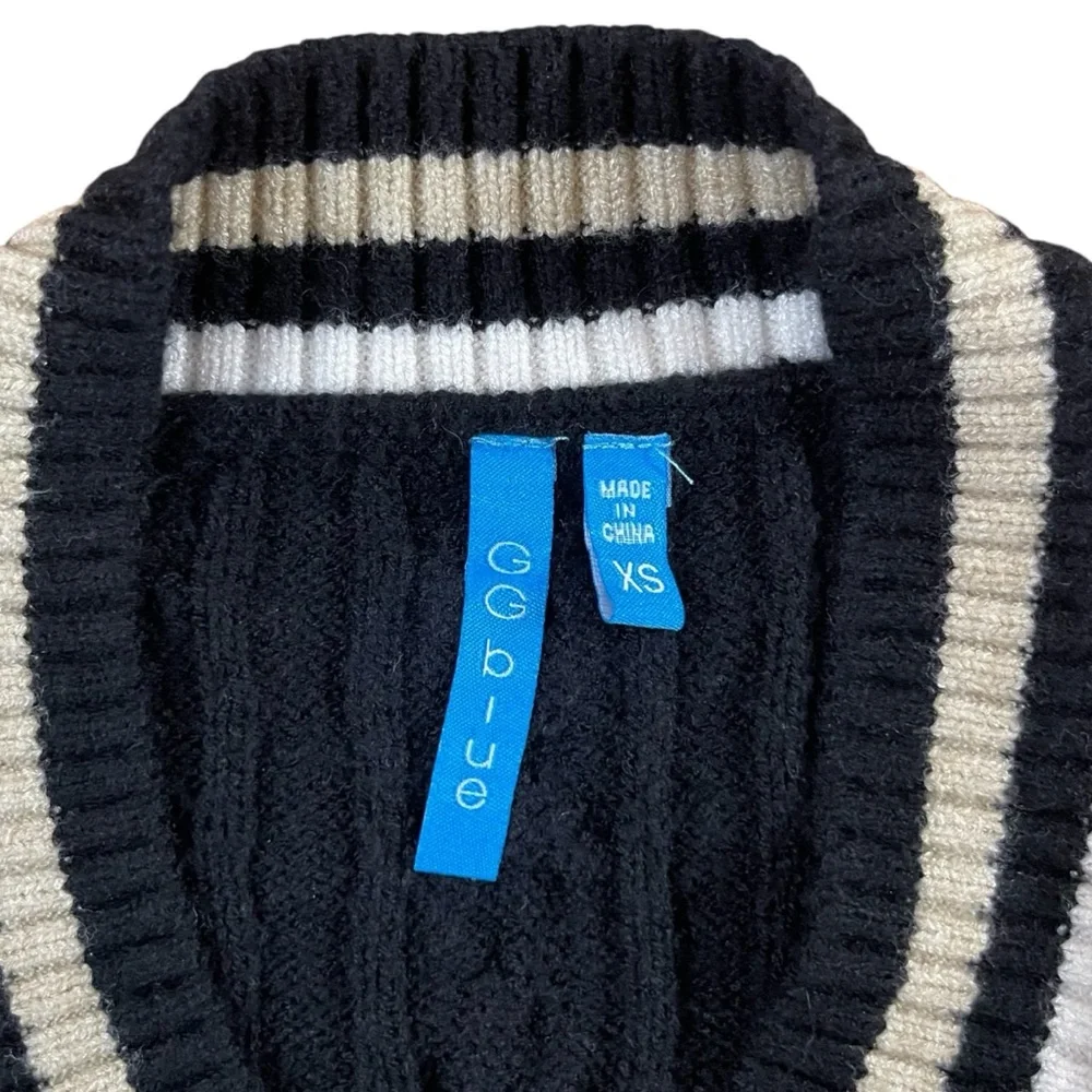 Preppy Black, White & Tan V-Neck‎ Sweater Soft & Stretchy Sz. XS